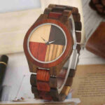 R77 Reloj